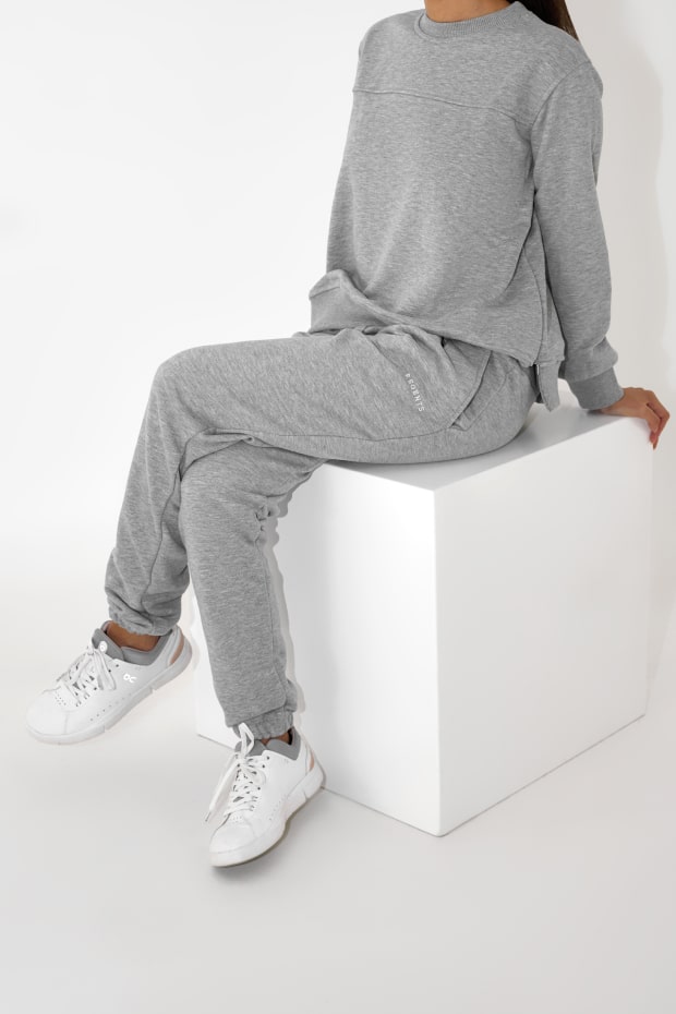 The Snuggle Up Sweatpants